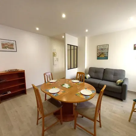 Centre - Et Commerces A Pied - En Rez-de-chaussée Appartement
