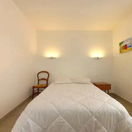 Centre - Et Commerces A Pied - En Rez-de-chaussée Appartement *